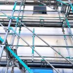 外壁塗装のベストなタイミングとは？屋根補修とセットで足場代を節約