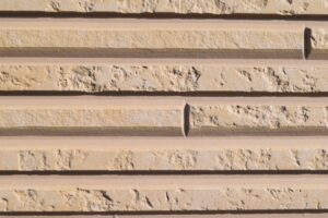 外壁塗装の寿命は？耐用年数からメンテナンスタイミングをチェック！